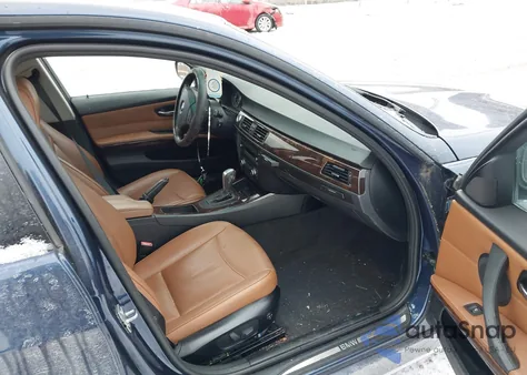 2011 BMW 328I xDrive z USA, uszkodzony, nr VIN WBAPK5G52BNN25149